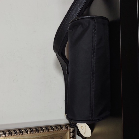 Real Simple Style Nylon Hobo/Crossbody Bag - Picture 9 of 13